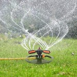 Denkerm Sprühdüse praktischer Gartensprinkler mit 3-Arm-Sprinkler für die Familie zur Rasenbewässerung Blumenbewässerung Dachkühlung