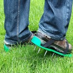 Rasenbelüfter Schuhe Rasen Spike Sandalen Aerating Soil Spike Sandalen Stark und stabil Nicht leicht abzufallen mit Riemen für Gartengeräte für Rasenwerkzeuge